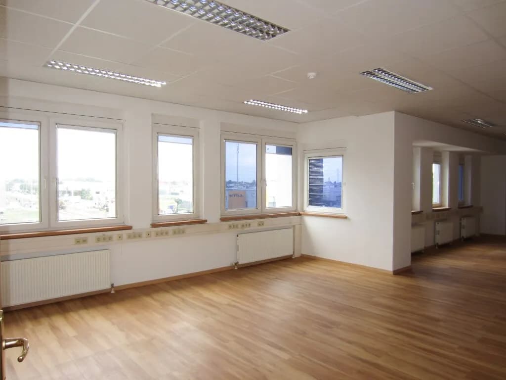 Gewerbeimmobilie mieten in Mödling – 200 m², € 11 – Bild 11 von 23
