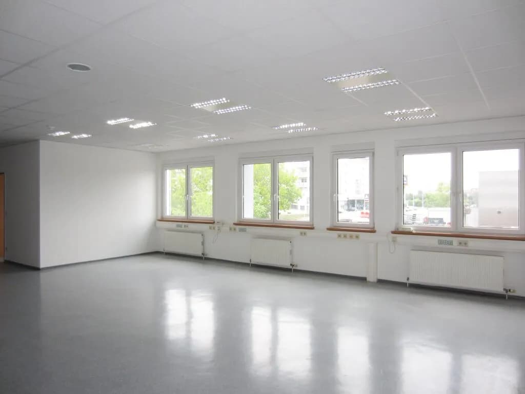 Gewerbeimmobilie mieten in Mödling – 200 m², € 11 – Bild 18 von 23