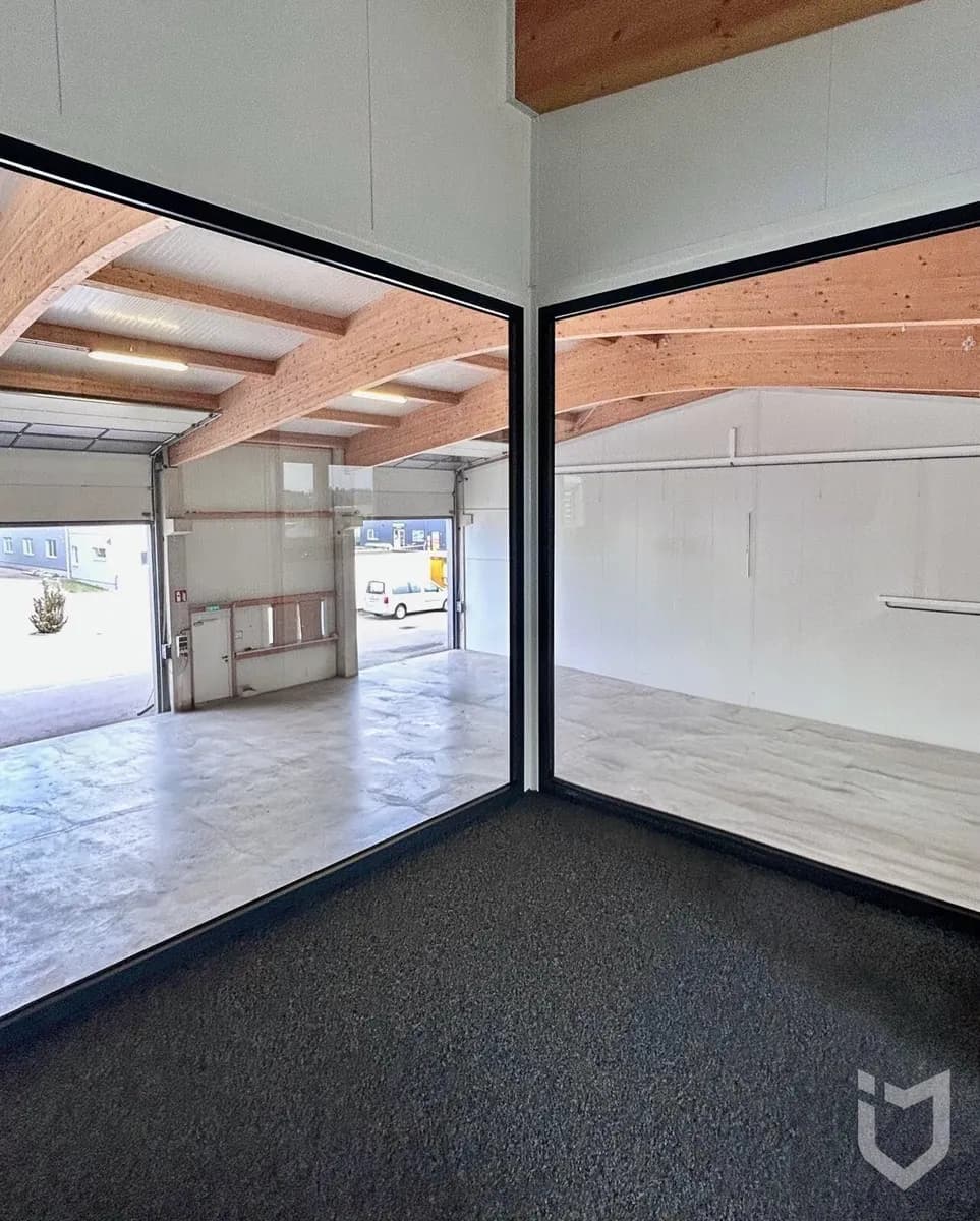Gewerbeimmobilie mieten in Gmunden – 1 118 m² – Bild 4 von 11