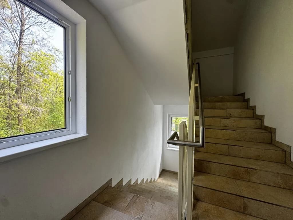 8-Zimmer-Gewerbeimmobilie kaufen in Gmunden – 201,18 m², € 660.000 – Bild 12 von 21