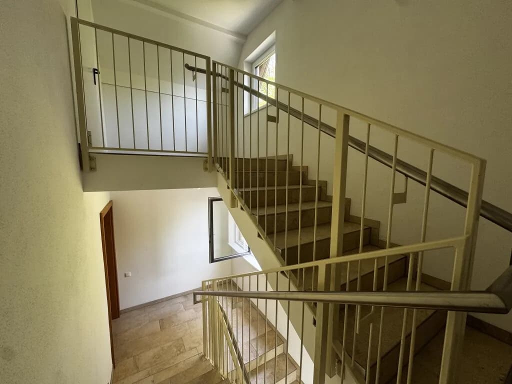 8-Zimmer-Gewerbeimmobilie kaufen in Gmunden – 201,18 m², € 660.000 – Bild 19 von 21