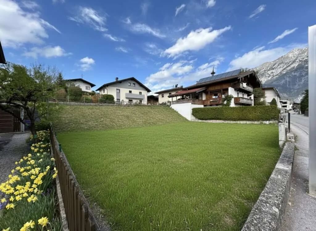 Grundstück kaufen in Schwaz – 482 m², € 399.000