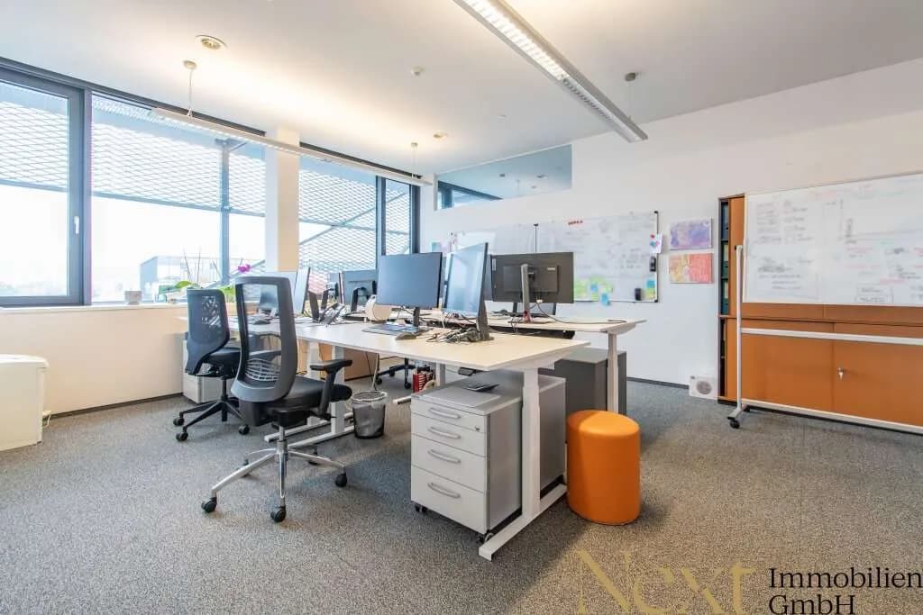 Gewerbeimmobilie mieten in Linz – 1 780 m², € 33.375 – Bild 3 von 12
