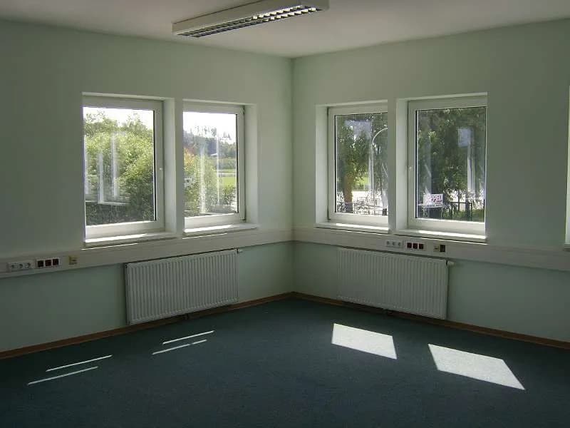 1-Zimmer-Gewerbeimmobilie mieten in Waidhofen an der Thaya – 200 m², € 8