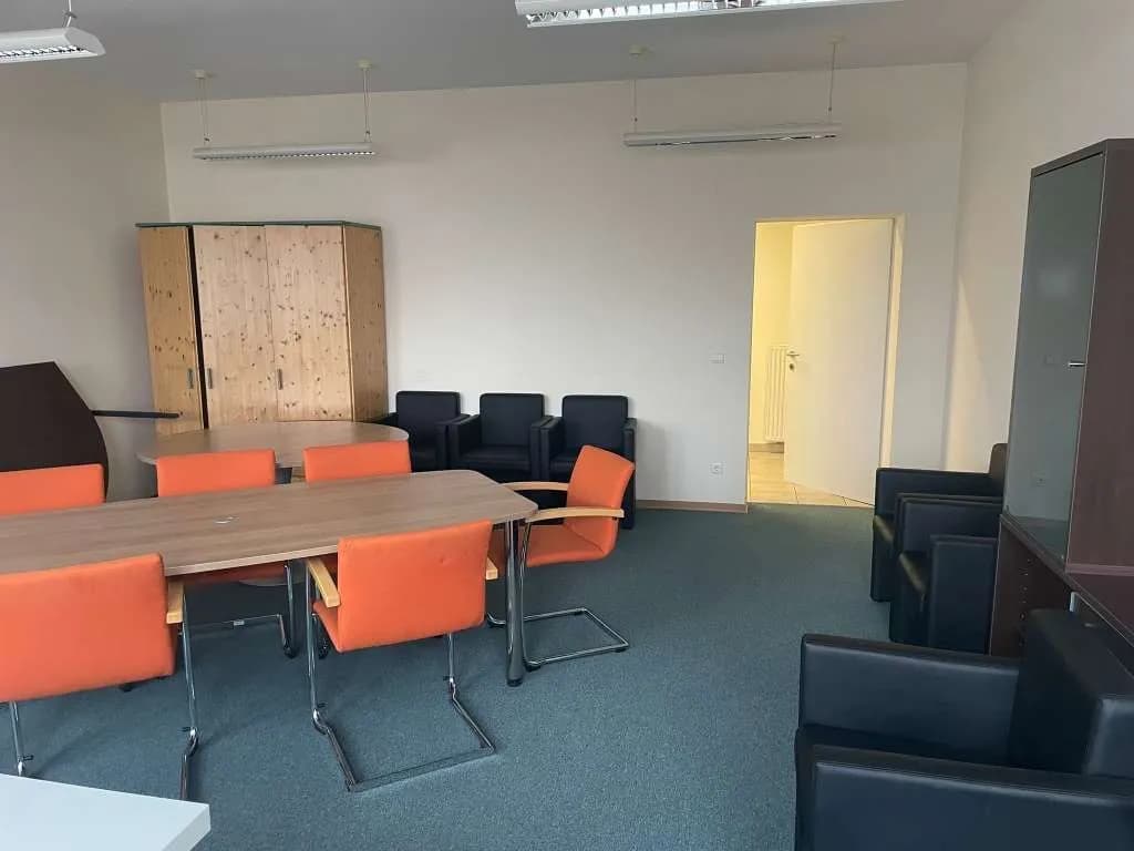 1-Zimmer-Gewerbeimmobilie mieten in Waidhofen an der Thaya – 200 m², € 8 – Bild 4 von 21