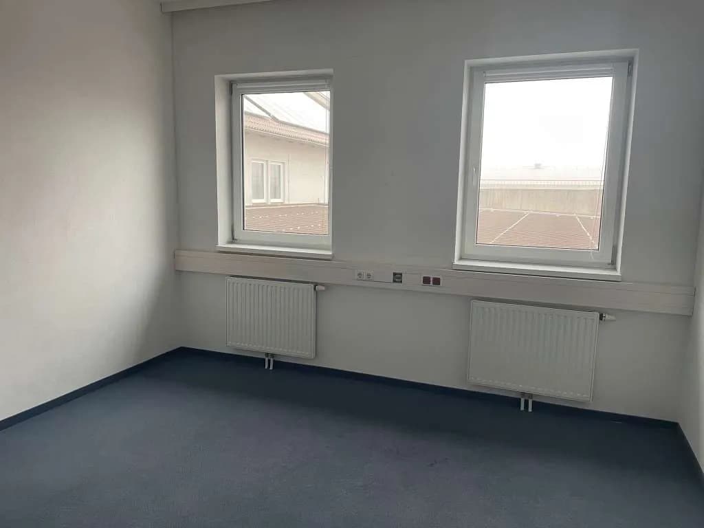 1-Zimmer-Gewerbeimmobilie mieten in Waidhofen an der Thaya – 200 m², € 8 – Bild 8 von 21