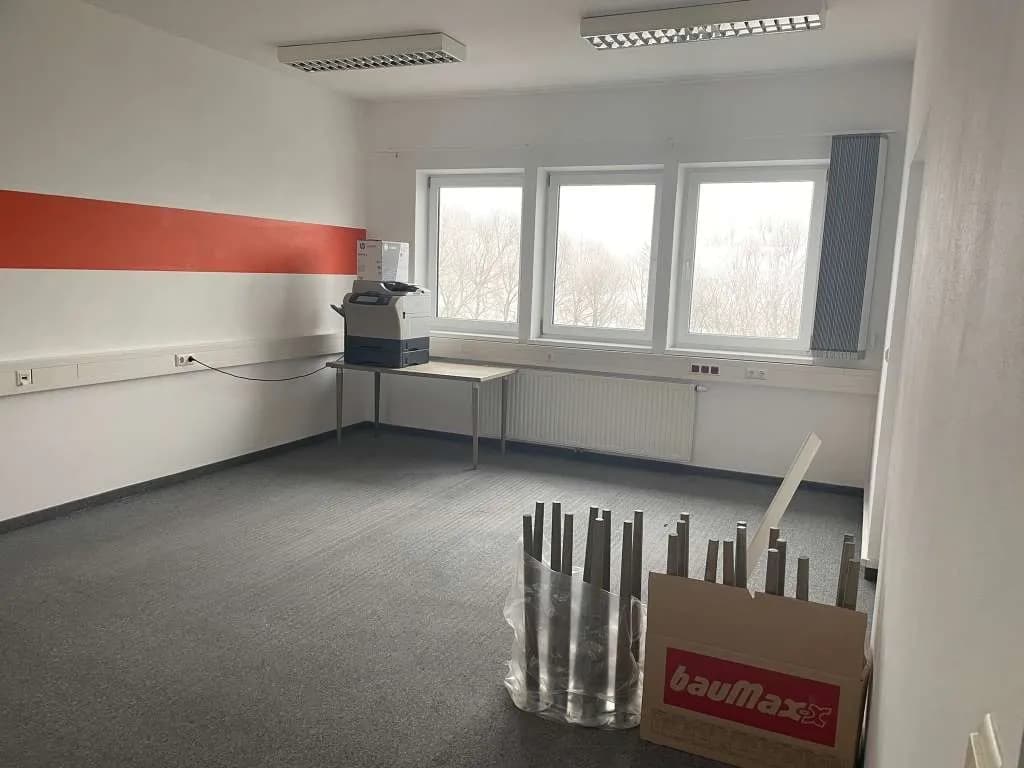 1-Zimmer-Gewerbeimmobilie mieten in Waidhofen an der Thaya – 200 m², € 8 – Bild 13 von 21