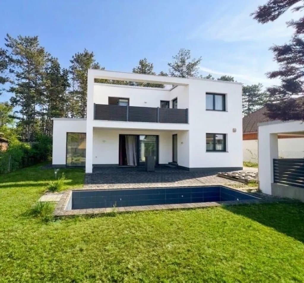 4-Zimmer-Haus mieten in Neunkirchen – 167,82 m², € 2.500