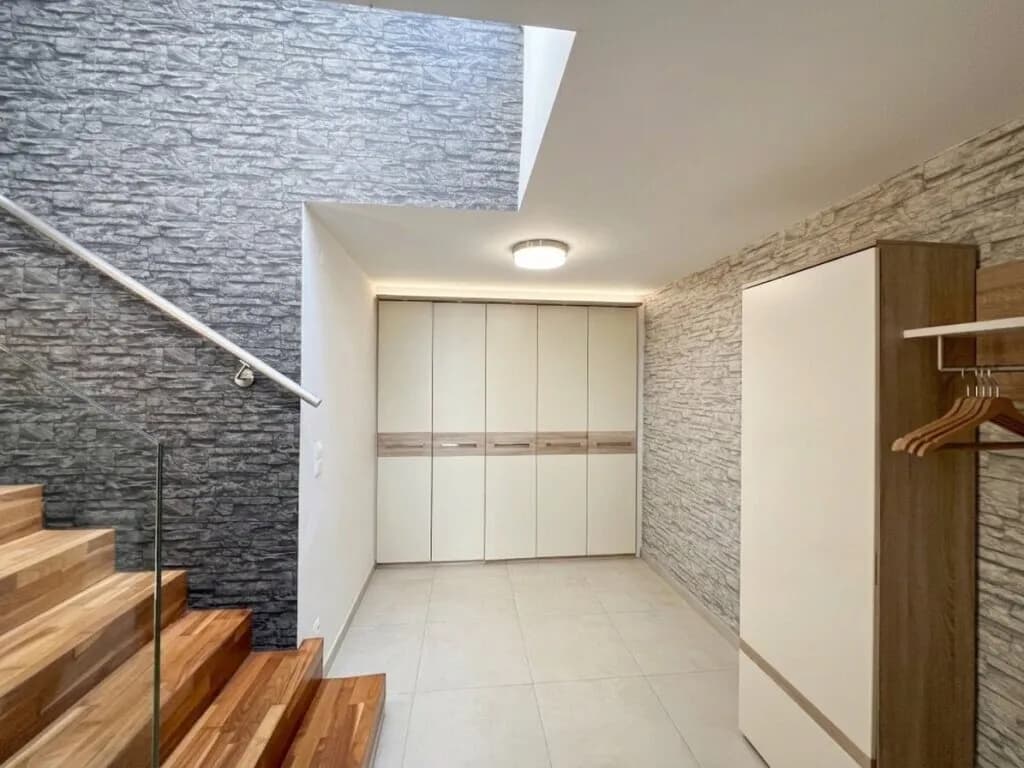 4-Zimmer-Haus mieten in Neunkirchen – 167,82 m², € 2.500 – Bild 10 von 43