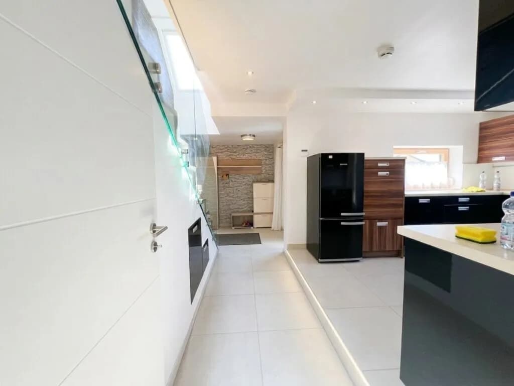 4-Zimmer-Haus mieten in Neunkirchen – 167,82 m², € 2.500 – Bild 11 von 43