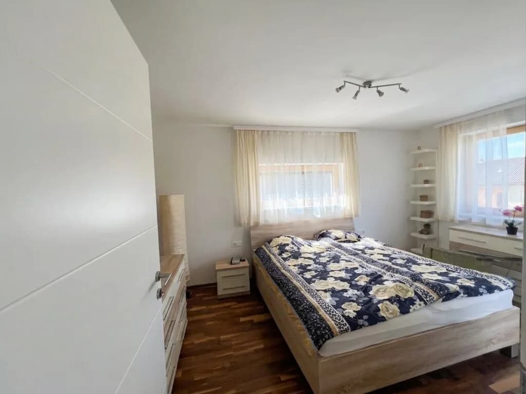 4-Zimmer-Haus mieten in Neunkirchen – 167,82 m², € 2.500 – Bild 15 von 43