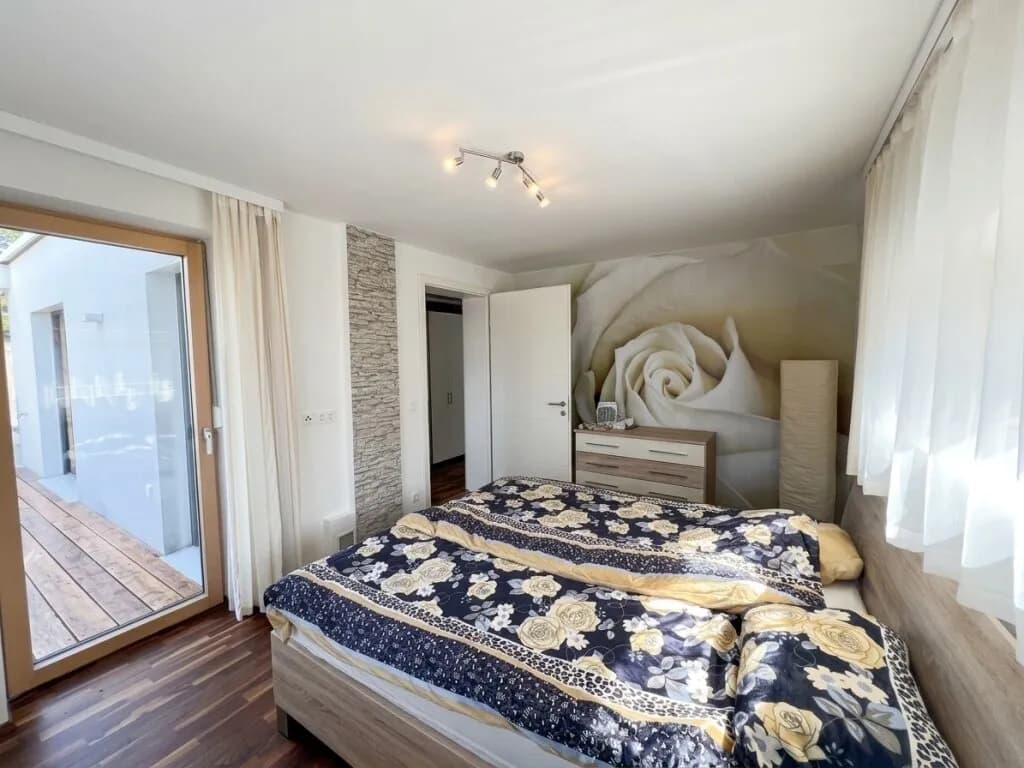 4-Zimmer-Haus mieten in Neunkirchen – 167,82 m², € 2.500 – Bild 17 von 43