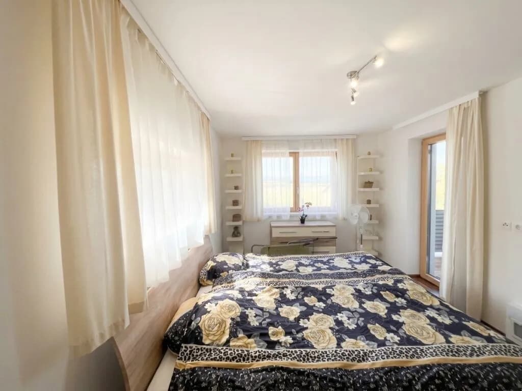4-Zimmer-Haus mieten in Neunkirchen – 167,82 m², € 2.500 – Bild 18 von 43