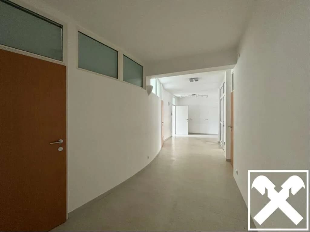 Gewerbeimmobilie mieten in Perg – 94 m², € 981 – Bild 2 von 7