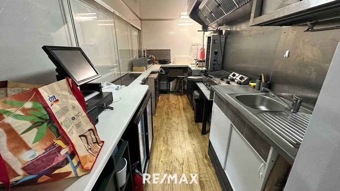 Gewerbeimmobilie mieten in Wels – 48 m², € 800 – Bild 2 von 6