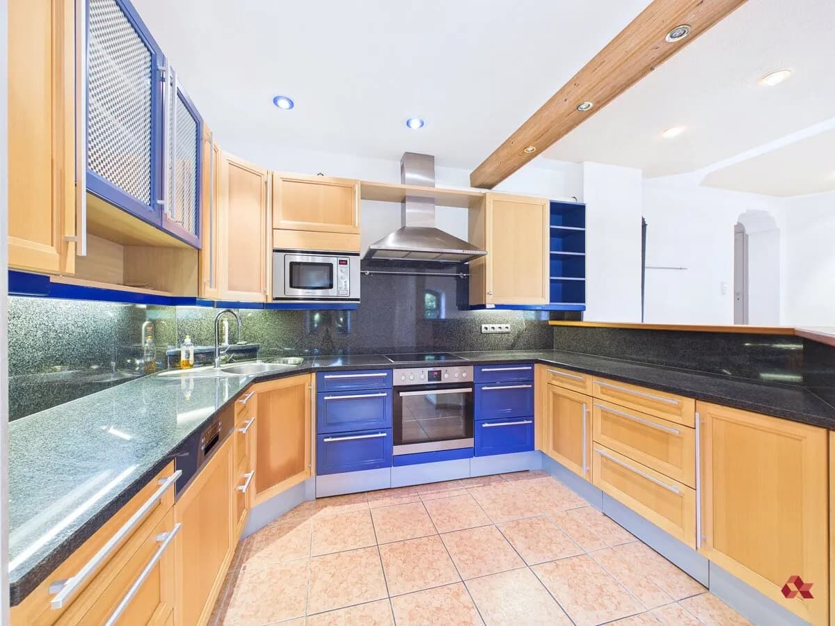 6-Zimmer-Gewerbeimmobilie kaufen in Kufstein – 218 m², € 900.000 – Bild 14 von 19