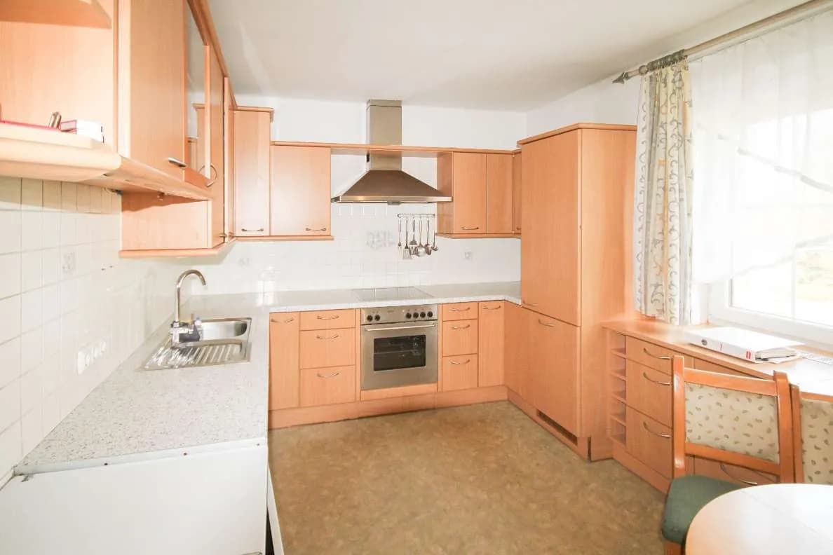 8-Zimmer-Gewerbeimmobilie kaufen in Gmunden – 160 m², € 475.000 – Bild 2 von 5