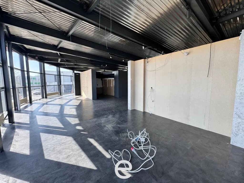 Gewerbeimmobilie mieten in Linz Land – 575 m², € 7.950 – Bild 9 von 16