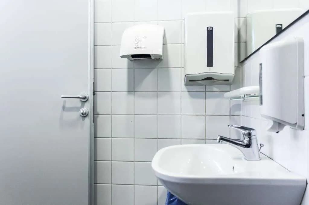 1-Zimmer-Gewerbeimmobilie mieten in Wien – 15 m², € 230 – Bild 4 von 4