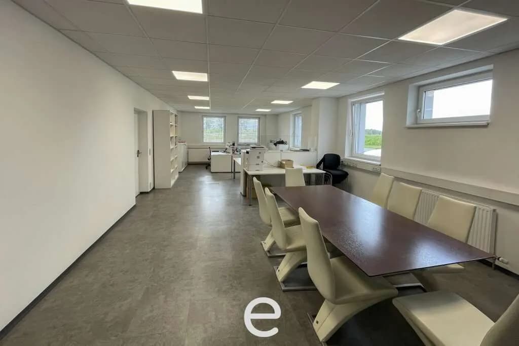 Gewerbeimmobilie mieten in Vöcklabruck – 3 910 m², € 16.422 – Bild 7 von 12