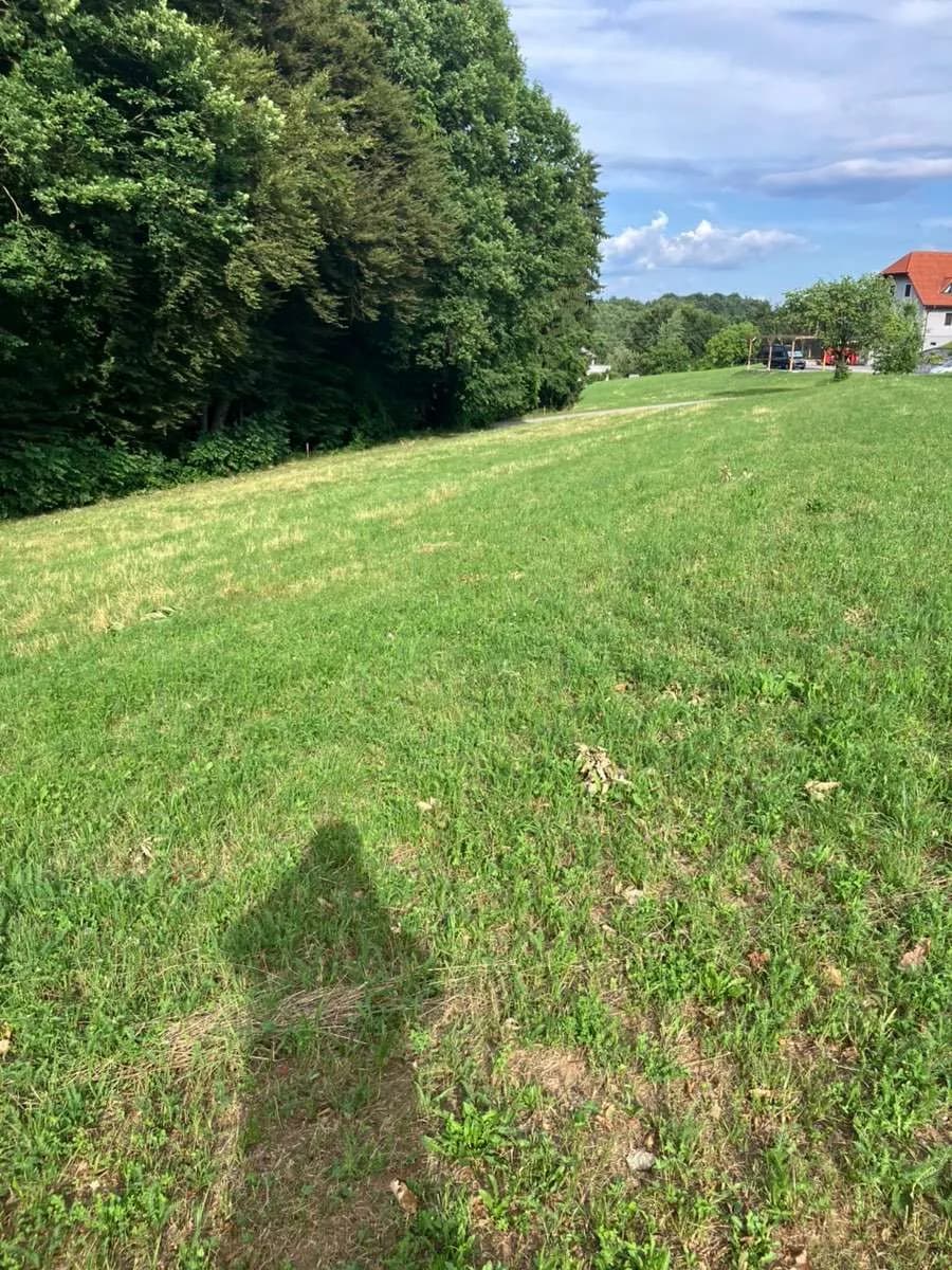 Grundstück kaufen in Graz-Umgebung – 1 273 m², € 175.000 – Bild 1 von 9