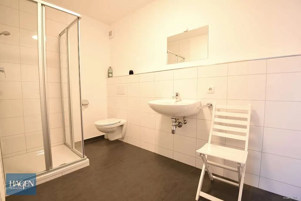 3-Zimmer-Gewerbeimmobilie mieten in Dornbirn – 110 m², € 1.375 – Bild 10 von 13