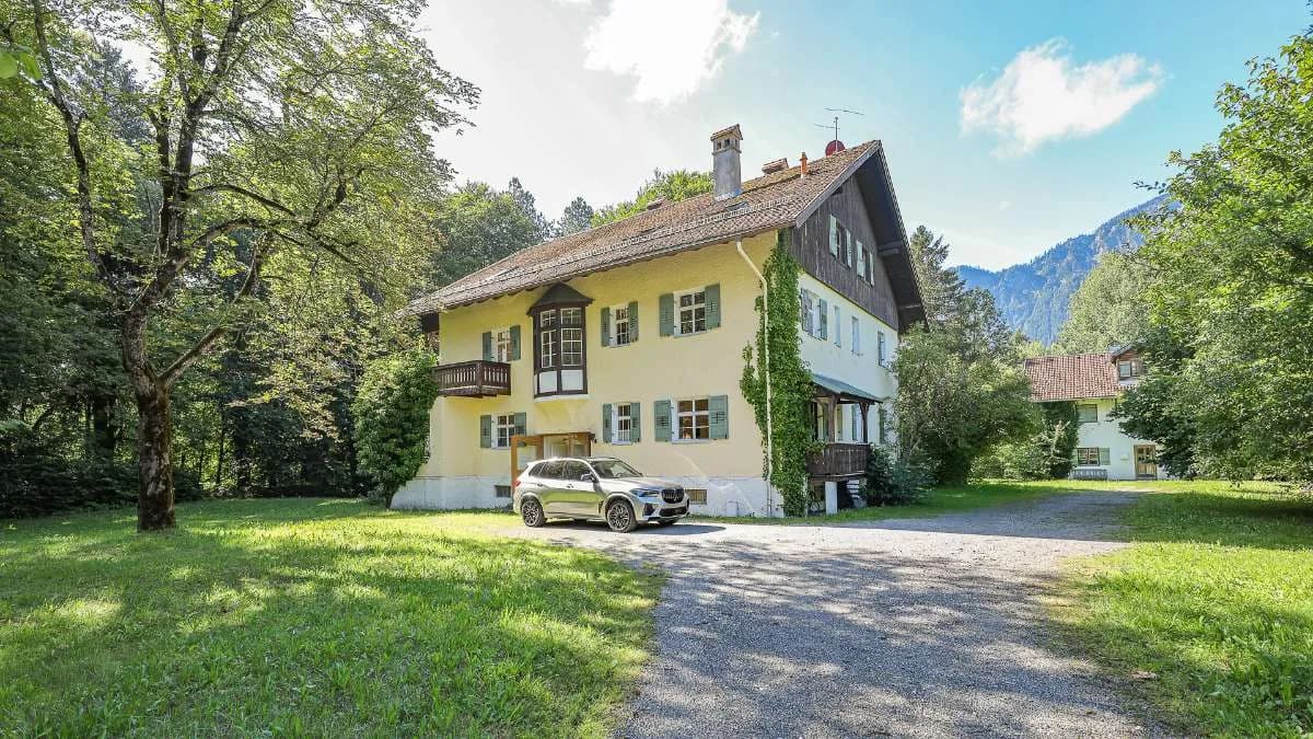 9-Zimmer-Immobilie kaufen in Reutte – 420 m², € 1.390.000 – Bild 16 von 18