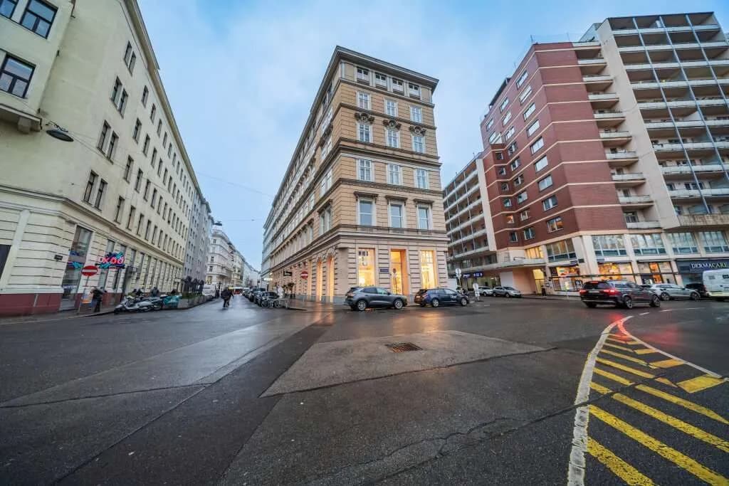 3-Zimmer-Gewerbeimmobilie mieten in Wien – 413 m², € 13.293 – Bild 35 von 38