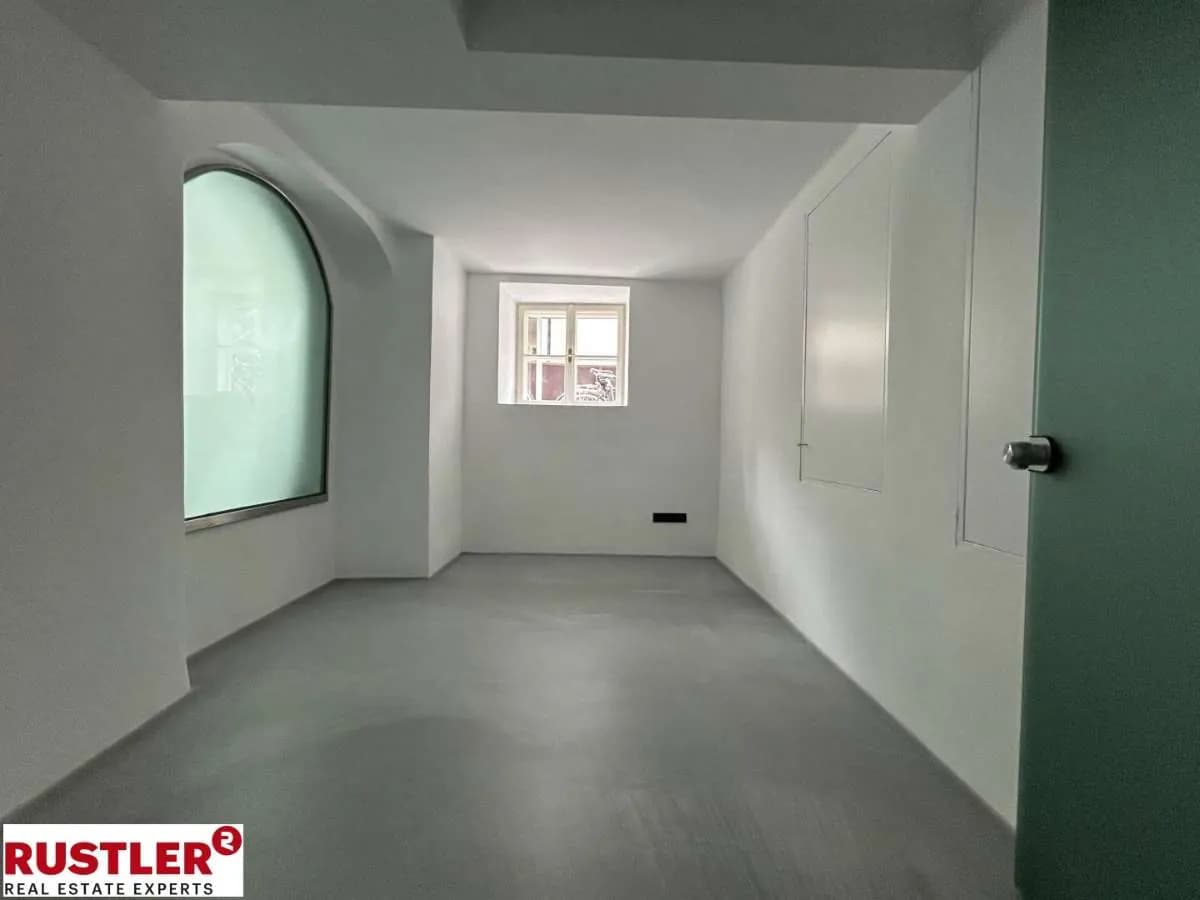 5-Zimmer-Gewerbeimmobilie mieten in Salzburg Stadt – 159 m², € 2.050 – Bild 5 von 9