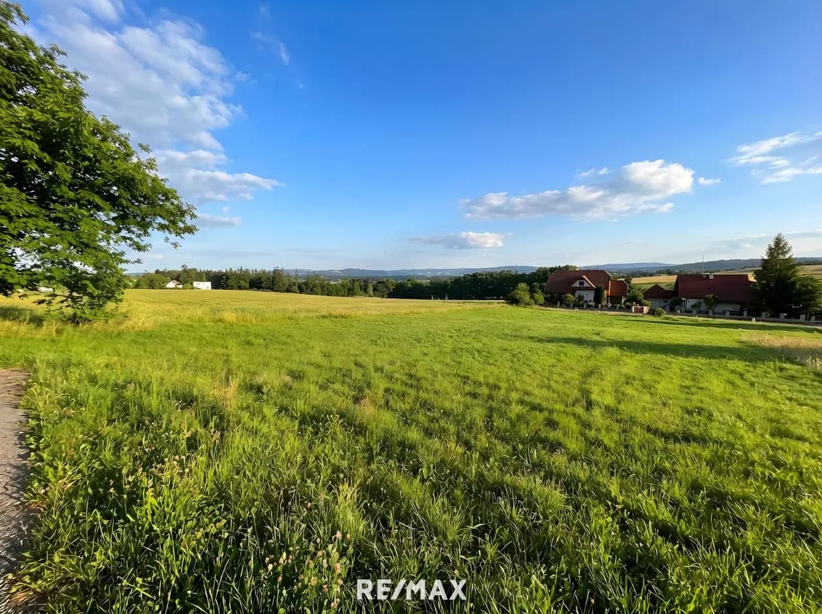 Grundstück kaufen in Linz Land – 893 m², € 375.000