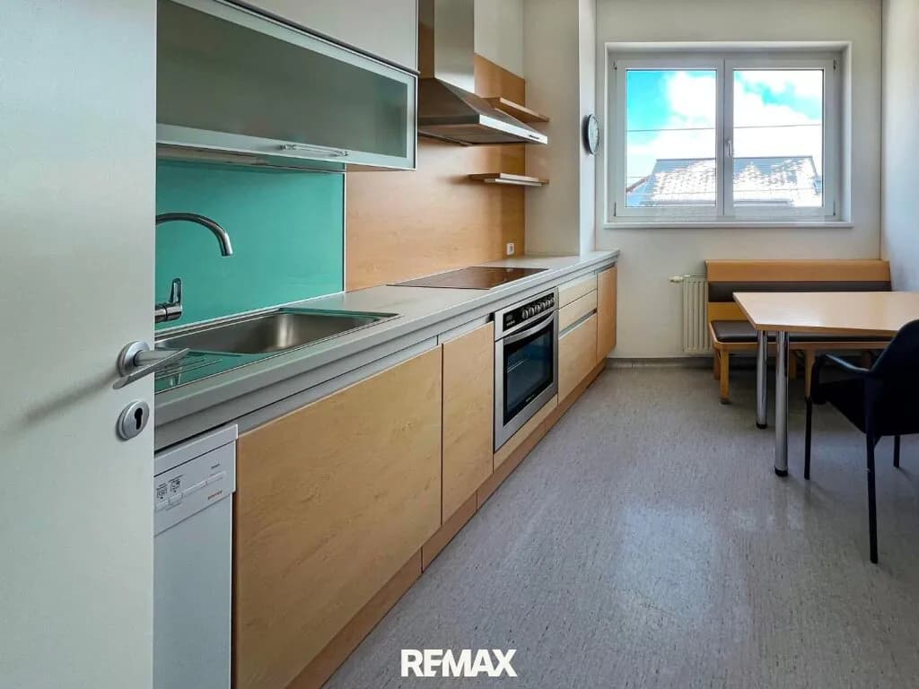 Gewerbeimmobilie mieten in Gmunden – 32 m², € 714 – Bild 4 von 6
