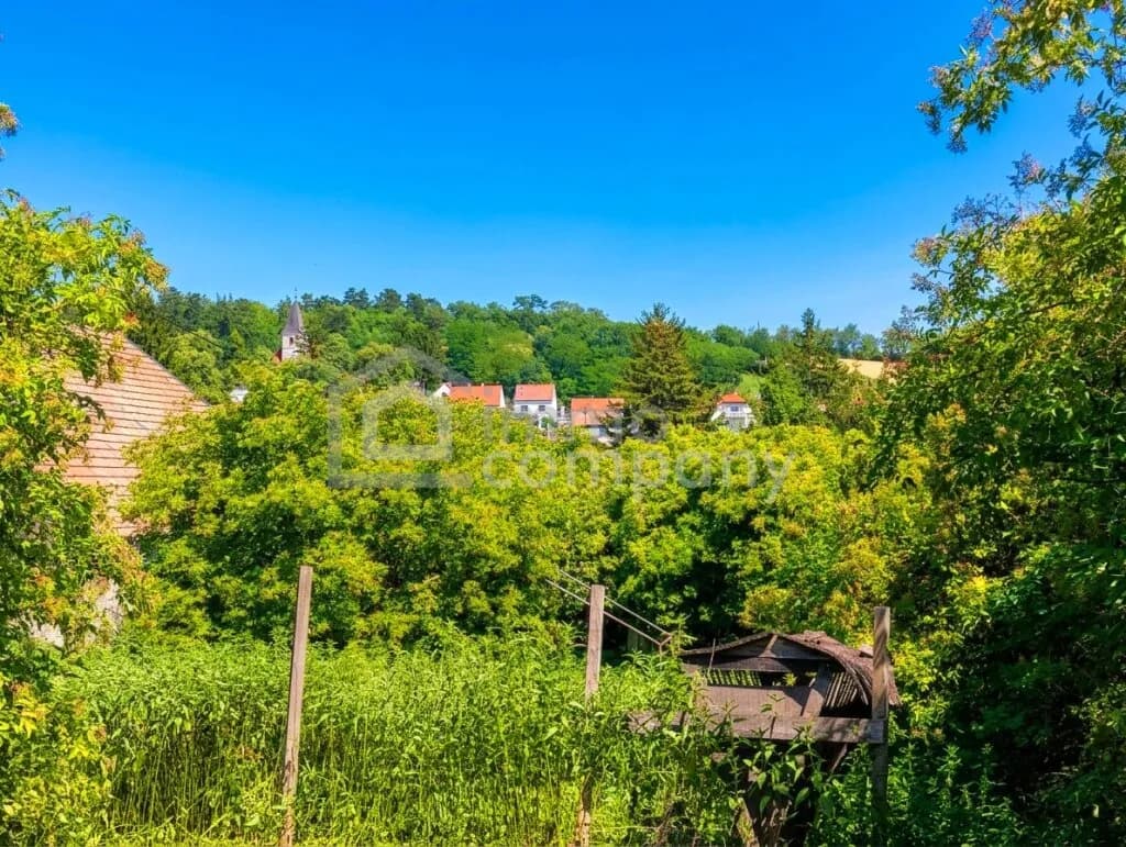 Grundstück kaufen in Mistelbach – 1 558 m², € 180.000