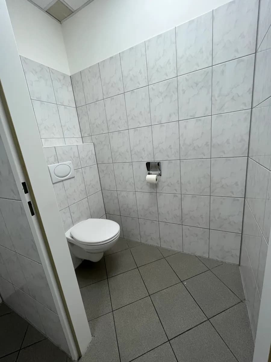 3-Zimmer-Gewerbeimmobilie mieten in Graz – 125 m², € 1.100 – Bild 6 von 7
