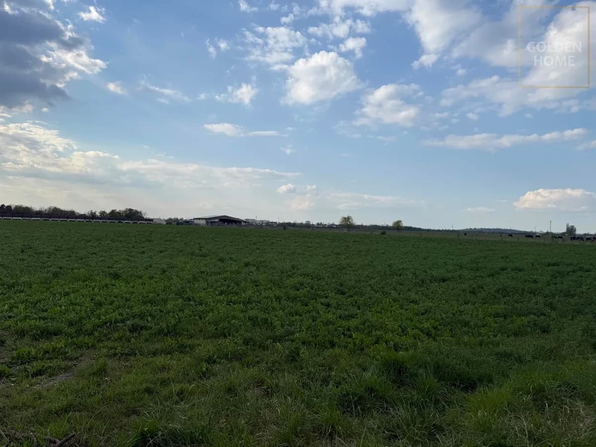 Grundstück kaufen in Baden – 20 501 m², € 650.000