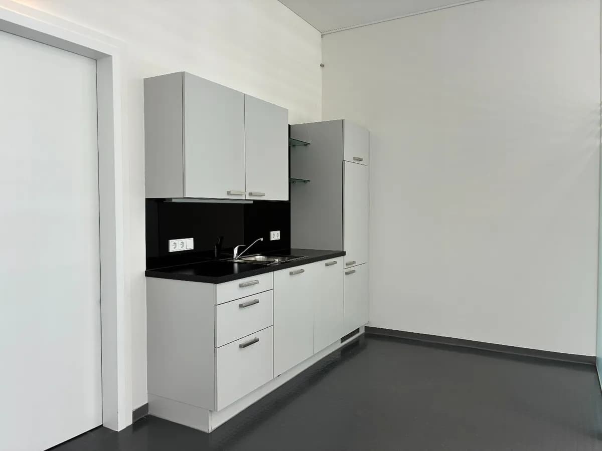 Gewerbeimmobilie mieten in Linz Land – 104 m², € 953 – Bild 3 von 21