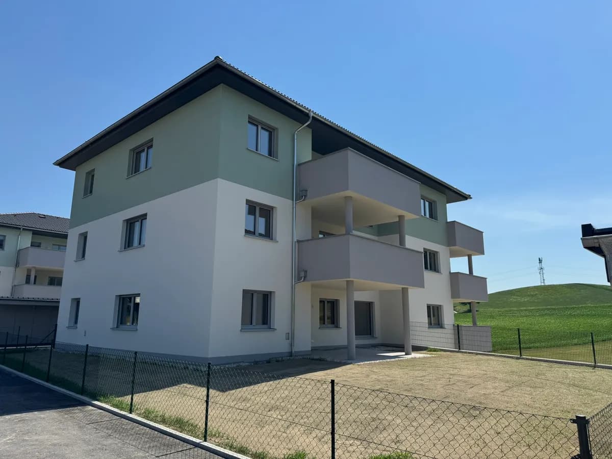 3-Zimmer-Wohnung kaufen in Vöcklabruck – 80 m², € 329.000 – Bild 2 von 8