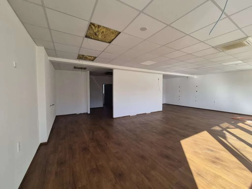 3-Zimmer-Gewerbeimmobilie mieten in Graz – 113 m², € 1.271 – Bild 2 von 12