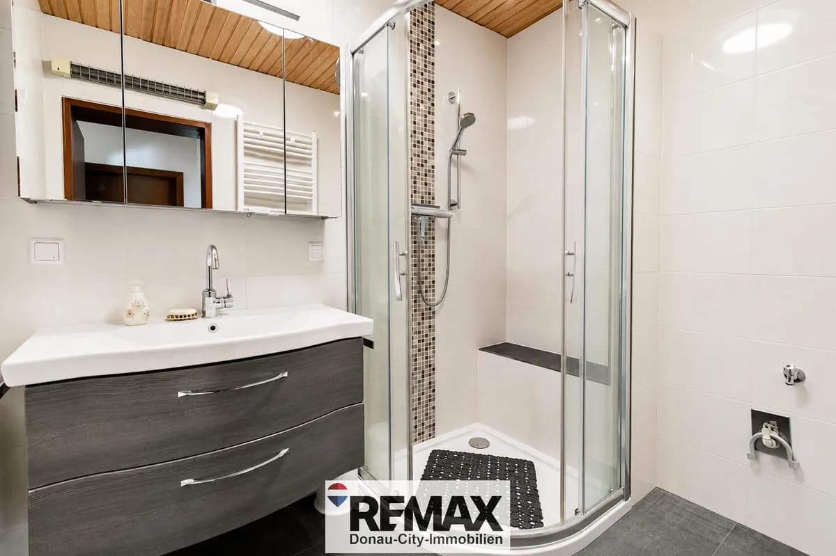 6-Zimmer-Haus kaufen in Bruck an der Leitha – 151,39 m², € 985.000 – Bild 7 von 26