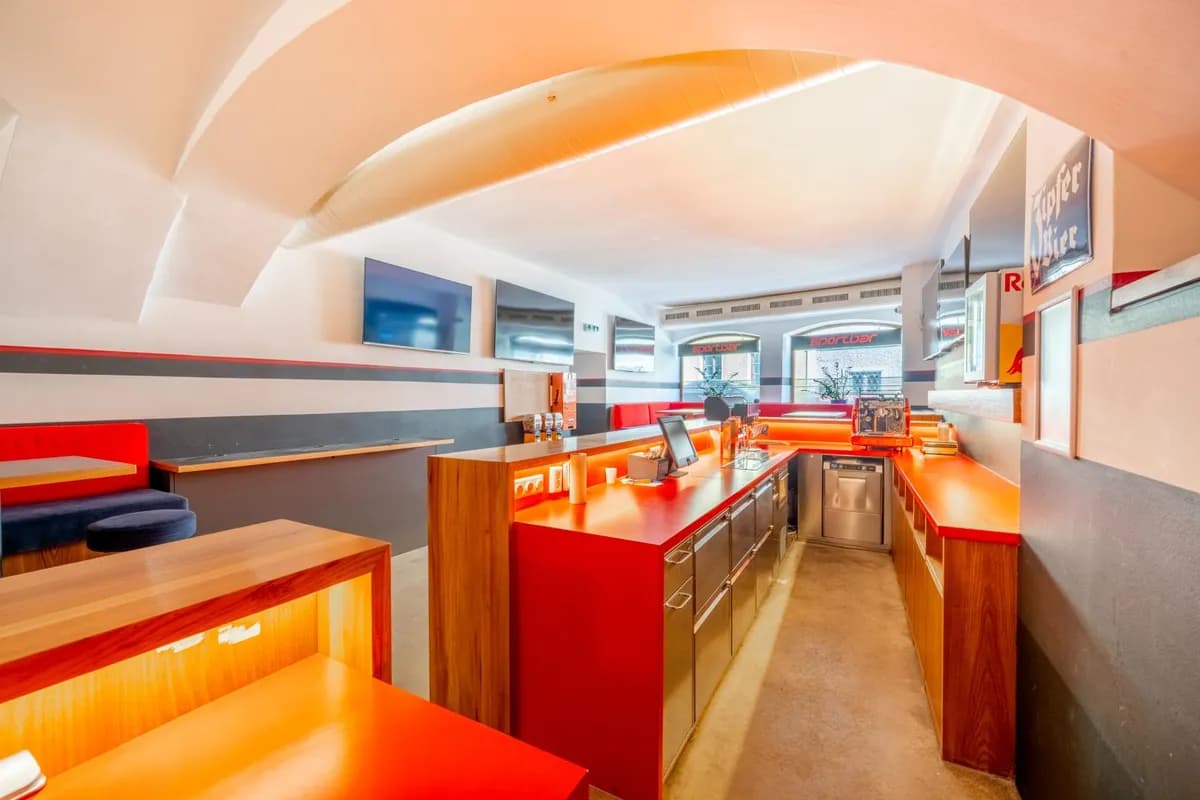 Gewerbeimmobilie mieten in Hallein – 125 m², € 1.817