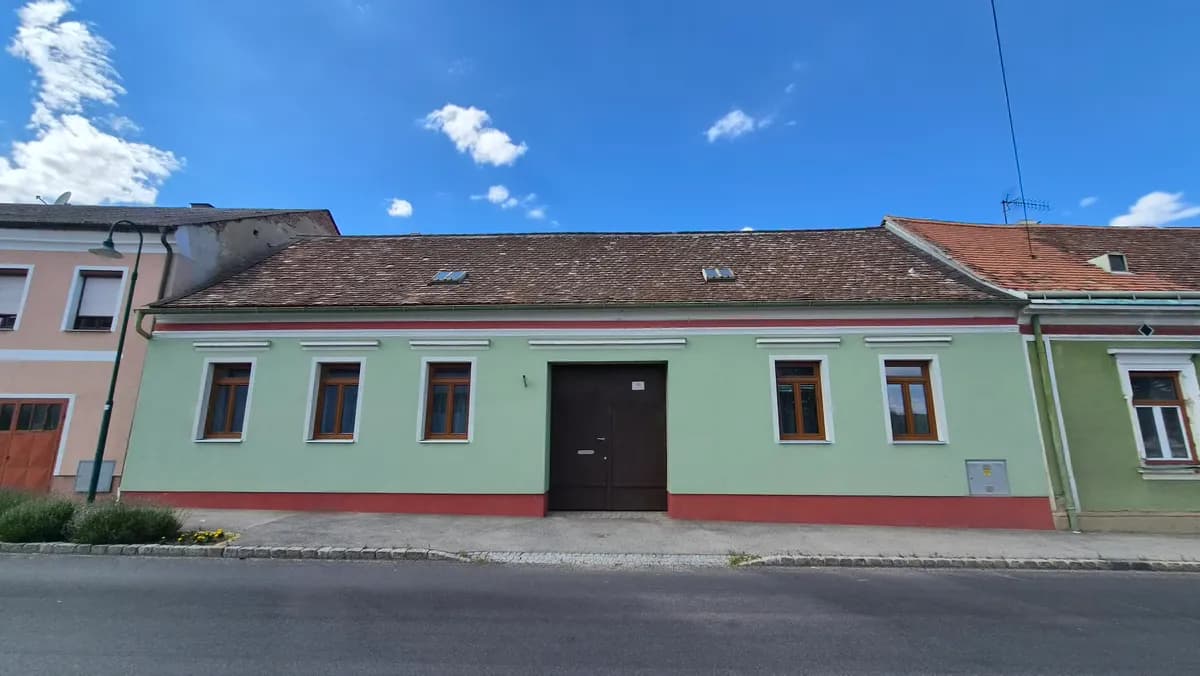 5-Zimmer-Immobilie kaufen in Hollabrunn – 125 m², € 169.000