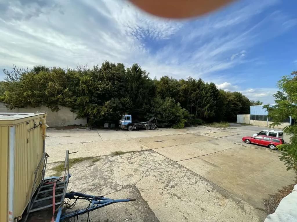 Immobilie mieten in Eisenstadt - Umgebung – 1 400 m², € 1.960 – Bild 2 von 3