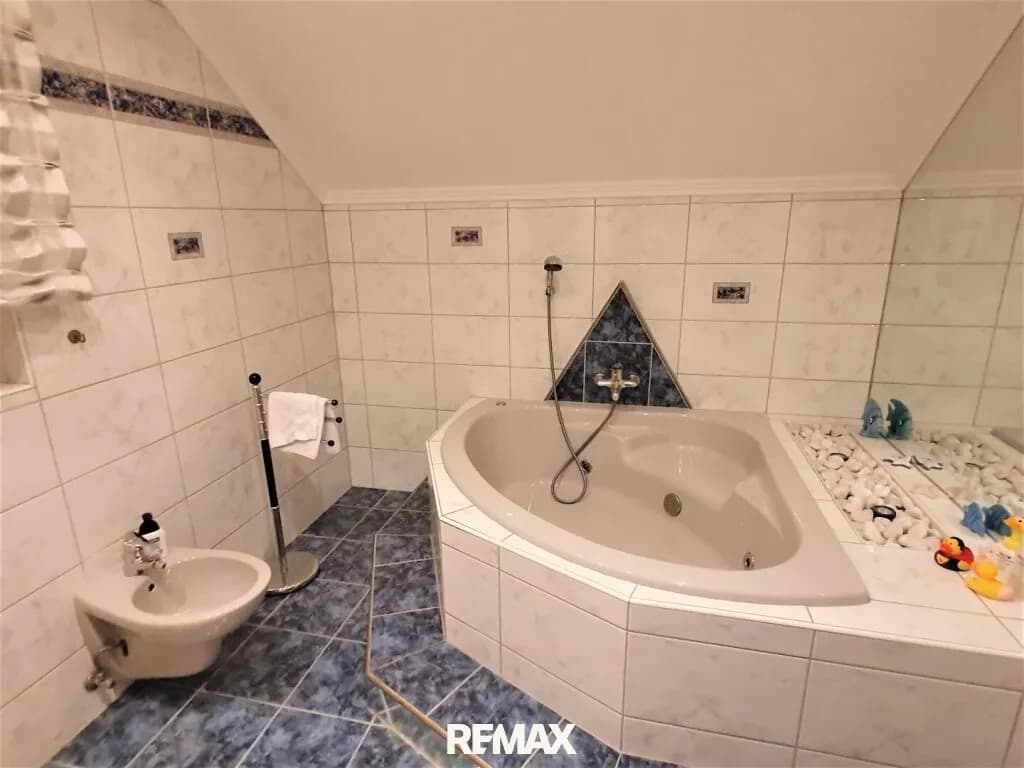 7-Zimmer-Gewerbeimmobilie kaufen in Spittal an der Drau – 260 m², € 549.000 – Bild 18 von 24