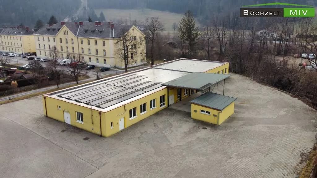 Immobilie kaufen in Neunkirchen – 744 m², € 849.000 – Bild 1 von 44