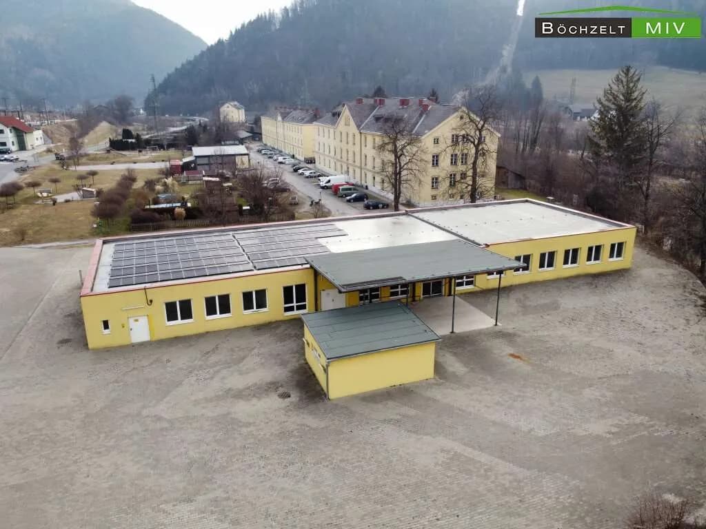 Immobilie kaufen in Neunkirchen – 744 m², € 849.000 – Bild 3 von 44