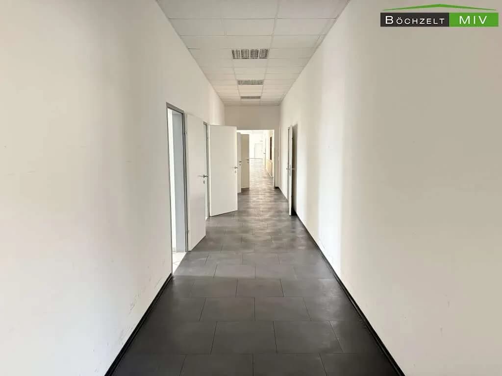 Immobilie kaufen in Neunkirchen – 744 m², € 849.000 – Bild 9 von 44