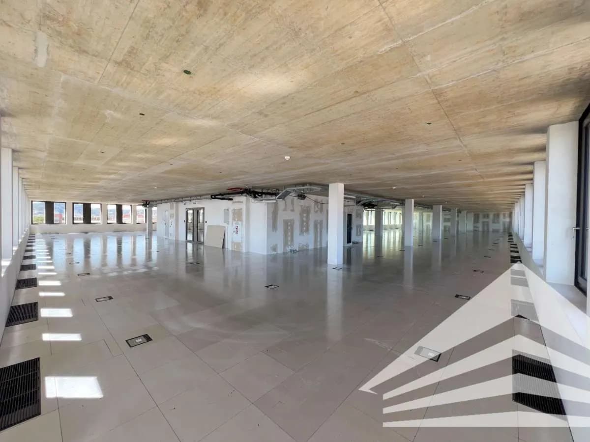 Gewerbeimmobilie mieten in Linz – 1 090 m², € 19.312 – Bild 8 von 15