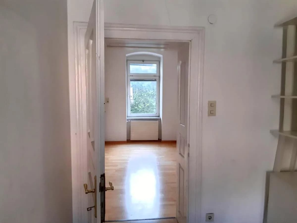 Gewerbeimmobilie mieten in Wels – 259 m², € 1.813 – Bild 3 von 4