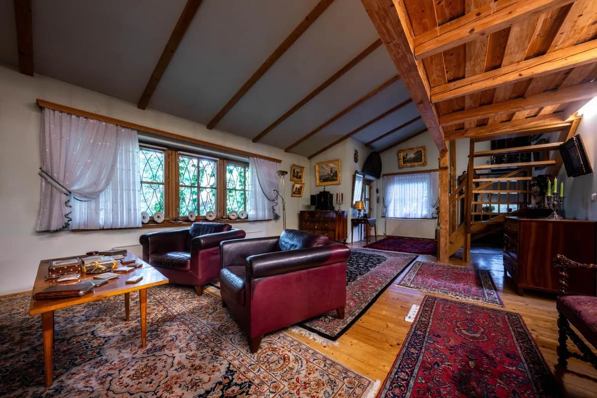 8-Zimmer-Haus kaufen in Linz Land – 220 m², € 795.000