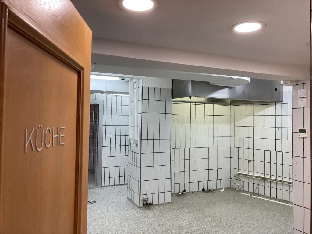 Gewerbeimmobilie mieten in Innsbruck-Land – 205 m², € 4.040 – Bild 12 von 17