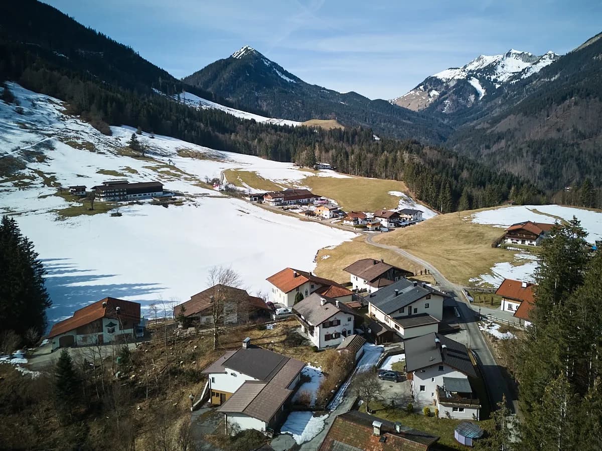 5-Zimmer-Haus kaufen in Kufstein – 242 m², € 1.090.000 – Bild 6 von 7